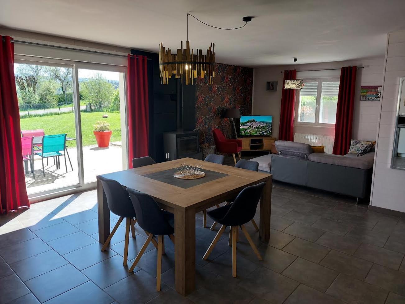 Entre Lacs Et Montagnes , Maison Individuelle,Lits Prepares, Parking Et Menage Inclus Baresia-sur-l'Ain Exteriör bild