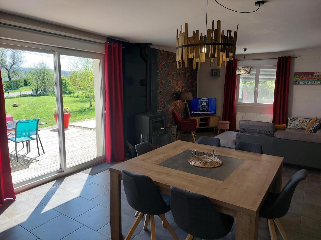 Entre Lacs Et Montagnes , Maison Individuelle,Lits Prepares, Parking Et Menage Inclus Baresia-sur-l'Ain Exteriör bild